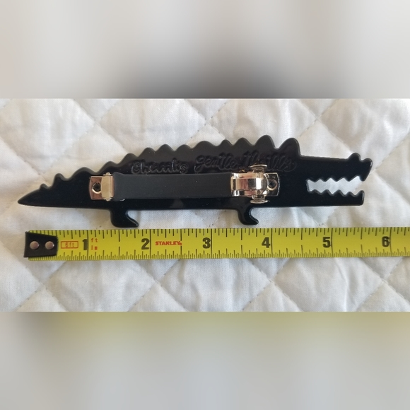 Gentle Thrills brand alligator style alligator clip - Picture 2 of 2